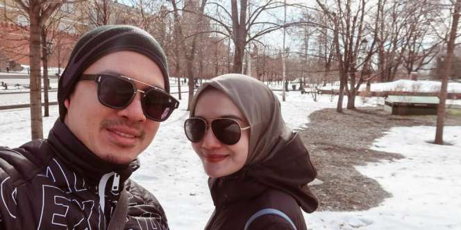 Kata Zaskia Sungkar Soal Tangis Ibunda yang Minta Irwansyah Tak Meninggalkannya
