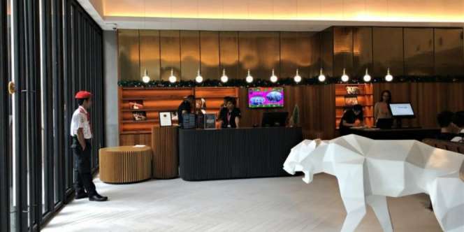 Alternatif Lift, Hotel Ini Sediakan Jalur Seluncuran