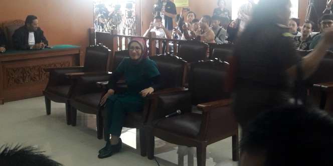 Sidang Ratna Sarumpaet Bahas Uang Raja Senilai Rp23 Triliun