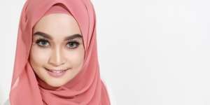 Trik Membuat Mata Besar dan Puffy Eyes untuk Wanita Asia