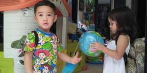 Gempi Nyanyi 'Keluarga Cemara', Rafathar Berkaca-kaca
