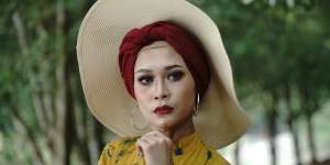 4 Pilihan Topi Temani Kamu Saat Terik
