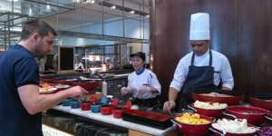 Mencicipi Kuliner Nusantara Sepuasnya di Resto All You Can Eat