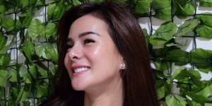 Tips Bikin Riasan Glass Skin dari Astrid Tiar