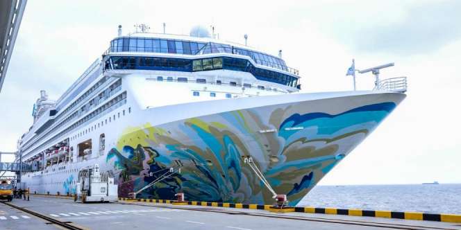 Berlibur dengan Kapal Mewah Explorer Dream, Berapa Tarifnya?