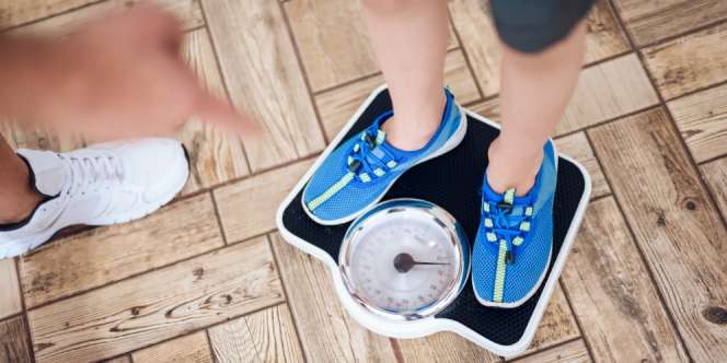 Kekasih Ketahuan Selingkuh Gara-Gara Timbangan Badan, Kok Bisa?