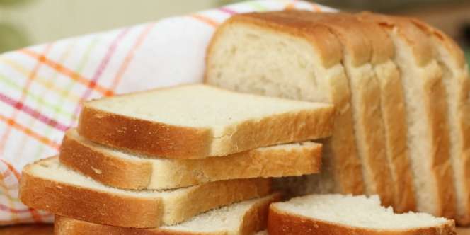 Sarapan Roti Tiap Hari Picu Kanker Payudara?