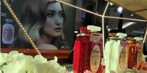 Bahaya Bahan Silikon dan Sulfat untuk Kesehatan Rambut