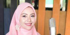 Cantik Memukau, Penampilan Baby Shima dengan Busana Syar'i