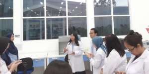 Melihat dari Dekat Proses Produksi Wardah Cosmetics