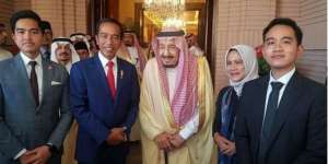 Bertemu Raja Saudi, Jokowi Minta Tambahan Kuota Haji 250 Ribu