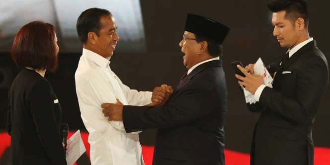 Real Count KPU Siang Ini: Jokowi Turun, Prabowo Naik Tipis