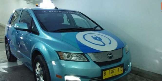 Armada Blue Bird Bakal Pakai Mobil Listrik