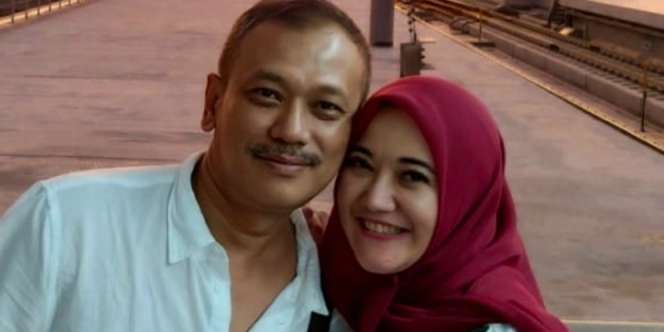 Istri Mendiang Sys NS Menikahi Cinta Pertamanya Kala SMA