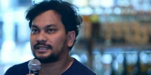Tompi Kuliti Kejanggalan Muka Ratna Sarumpaet di Persidangan