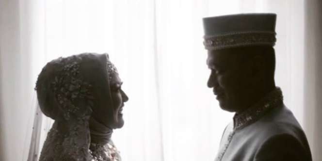 Perjalanan Cinta Istri Mendiang Sys NS dan Suami Mantan Cinta Pertama Masa SMA