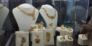 Koleksi Cantik Perhiasan Dare To Be You Goldmart, Harga Terjangkau