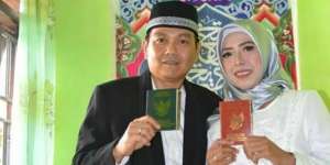 Sama-sama Non-Muslim, Pasangan Ini Akhirnya Mualaf dan Nikah