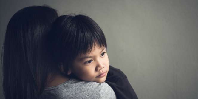 Trik Membujuk Si Kecil yang Selalu Minta Gendong