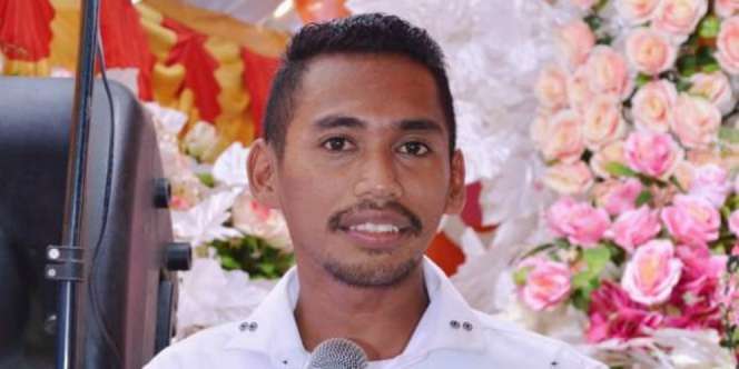 Tukang Galon Jadi Anggota Dewan