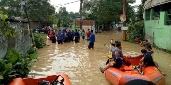 Tak Hanya Jakarta, Banjir Juga Serbu Tangerang dan Depok