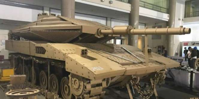 Tank Baja Ini Terbuat dari Karton, Percaya?