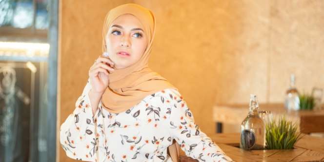 Tips Bikin Riasan Terracotta yang Ngehits di Runway 2019
