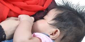 Catat, Durasi Ideal Ibu Menyusui Si Kecil