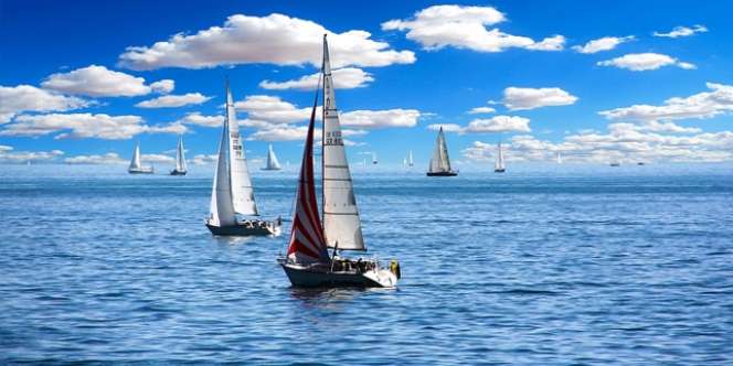 Misteri Kenapa Laut Terlihat Biru Terungkap