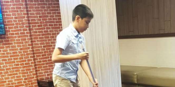 Salut, Anak Bos di Jakarta Pilih Jadi OB Buat Isi Liburan