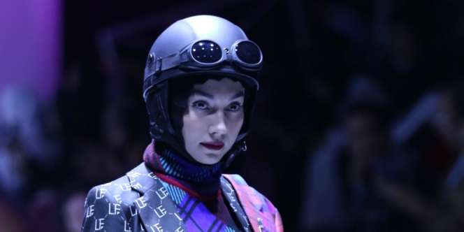 Sensasi Lisa Fitria Hadirkan Hijab Motor Sport di Muffest 2019
