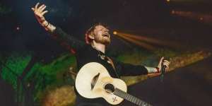 Ed Sheeran Minta Dua Makanan Indonesia Sebelum Konser, Apa Itu?