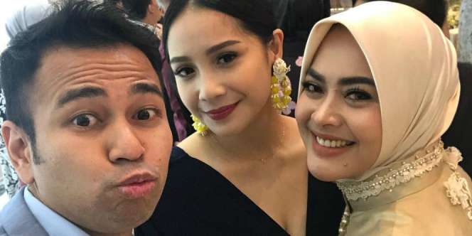 Raffi Ahmad Terperangah Kemewahan Dinner Syahrini-Reino Barack
