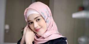 Cut Meyriska: Roger Ibadahnya Lebih Rajin dari Saya
