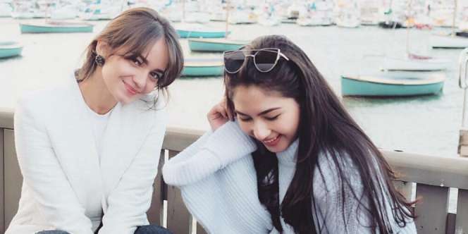 Dicibir Naik Ojol Boncengan Tanpa Helm, Ini Kata Jessica Mila & Enzy Storia