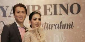 Berapa Biaya Gala Dinner Mewah Syahrini dan Reino Barack?