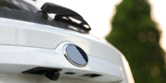 Begini Cara Merawat Kamera dan Sensor Parkir pada Mobil