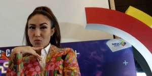 Tak Hadiri Undangan Dinner, Ayu Dewi Beri Kejutan untuk Syahrini