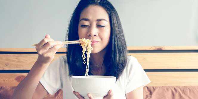 Hindari! Ini Akibat Sahur Cuma Makan Mi Instan