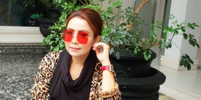 Belanja Sayur Bareng, Mayangsari Komentari Busana Nicky Astria