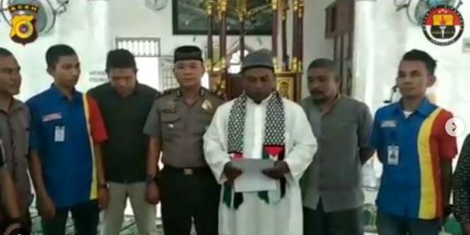 Pria Berjubah Mengamuk di Minimarket Gara-Gara Sedekah Rp1000 Meminta Maaf