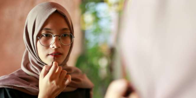 Agar Puasa Lebih Nyaman, Hindari Makeup Ini
