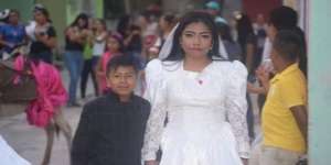 Viral Foto Pernikahan Bocah dengan Wanita Dewasa, Ini Faktanya