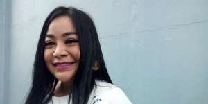 Annisa Bahar Nikah Siri dengan Brondong? 