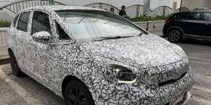 Tertangkap Lagi Ngaspal, Inikah Penampakan Honda Jazz Listrik?