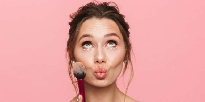 Tips Aplikasikan 'Beads' Sebagai Make Up