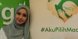 Cerita Laudya Cynthia Bella Minta Maaf Sampai Cuci Kaki Ibu