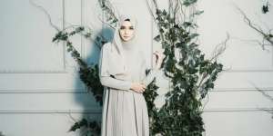 Tips Tampil Trendy dengan Hijab Syari, Yuk Cobain!