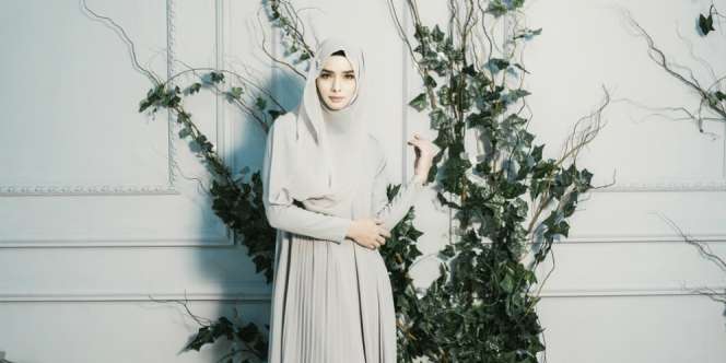 Tips Tampil Trendy dengan Hijab Syari, Yuk Cobain!
