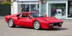 Mengaku Test Drive, Ferrari Rp31 Miliar Dibawa Kabur